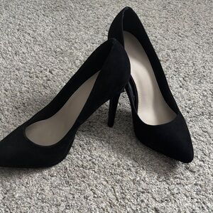 Forever 21 Classic Black Heels